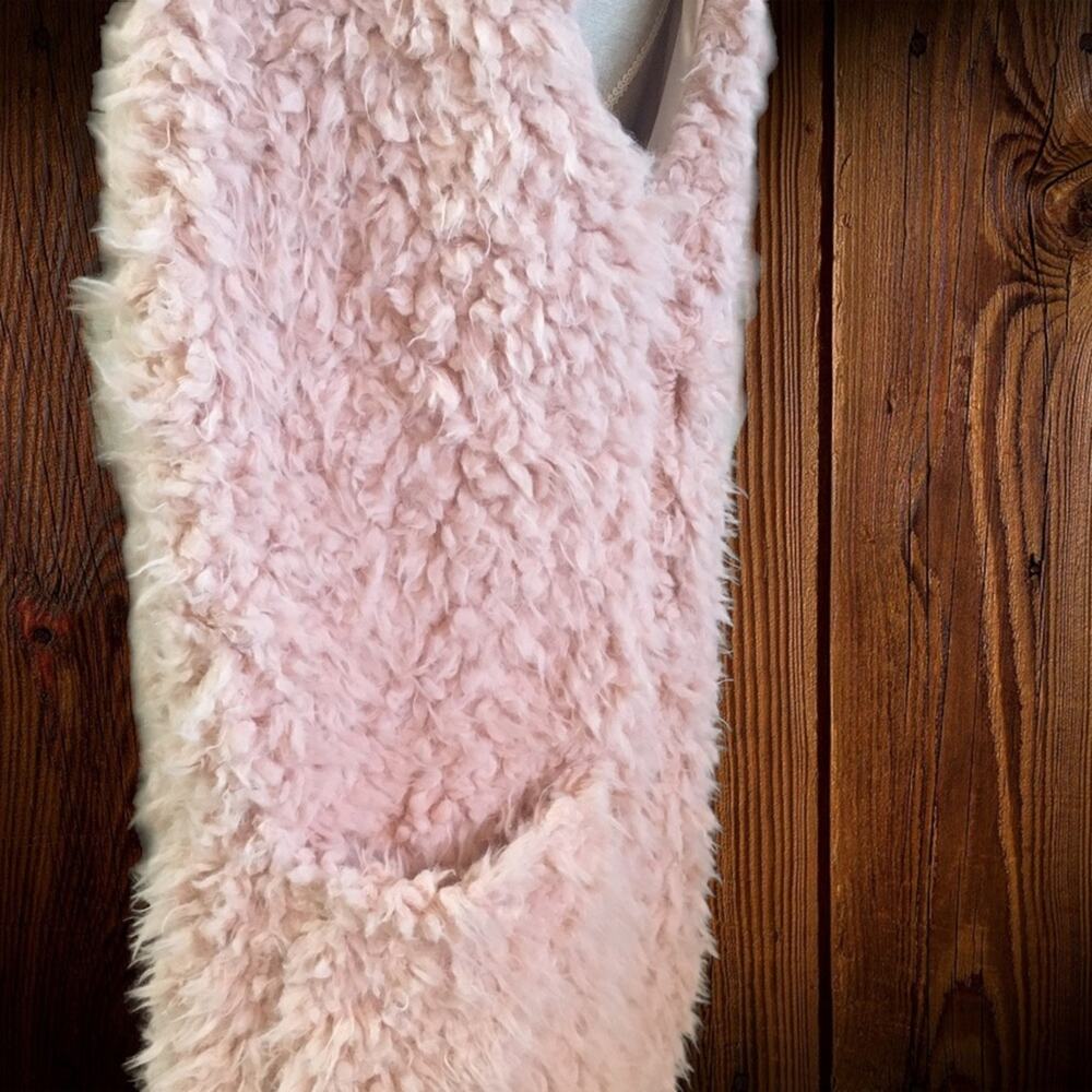 Ashley by 26 International faux fur long vest NWT - Picture 3 of 8